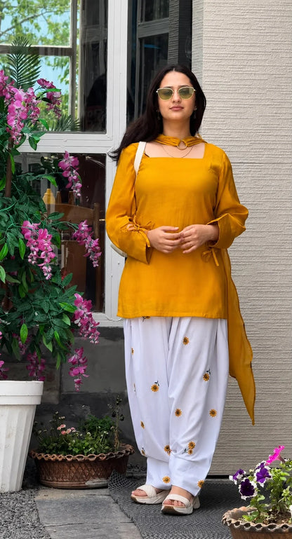Sunflower Kurta with Farsi Salwar Set
