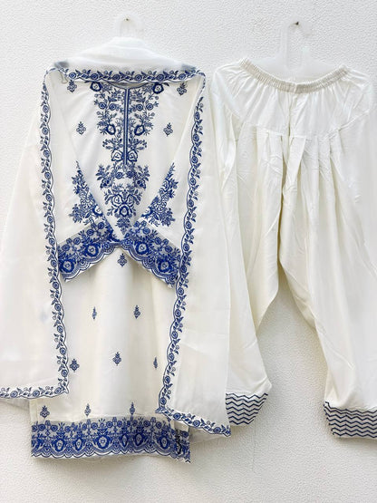 Women’s Ethnic Wear